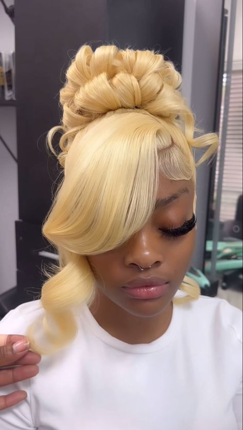 Blonde Weave Hairstyles For Black Women, Blonde Hair Quickweave, Blonde Quickweave, Blonde Frontal Updo Hairstyles, Blonde Lace Front Wigs Updo, Slick Ponytail, Frontal Hairstyles, Quick Weave Hairstyles, Hair Ponytail Styles