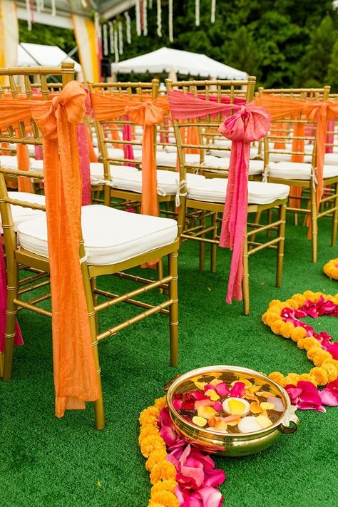 Orange Indian Wedding Decor, Orange Theme Wedding Decor, Red Orange Yellow Pink Wedding, Orange Pink Decor, Pink And Orange Theme Wedding, Indian Wedding Decorations On A Budget, Wedding Pink And Orange, Pink And Orange Wedding Theme Decor, Pink And Orange Wedding Decor