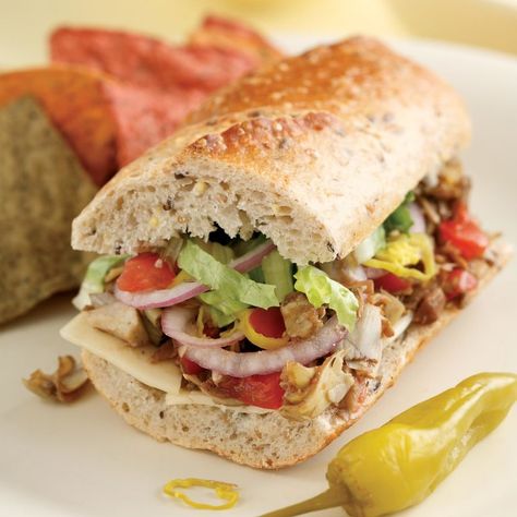 Italian Hoagie, Salad Lunch, Vegetarian Italian, Italian Vegetables, Vegetarian Sandwich, Veggie Sandwich, Healthy Sandwiches, Provolone Cheese, Artichoke Hearts