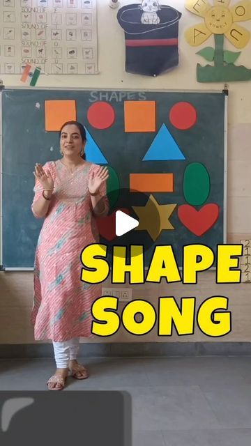 Gian_Tarang_Play_School on Instagram: "Our Lovely Priyanka Maam comes up with a Shape Song 🔺◾🔵⭐♥️ making it easy for the young children to recognise and learn Shape Names.  Shapes are the basic building blocks of our lives, as they build together bigger Structures which can improve the imagination and hence widen the vision of our Young Tarangs.   Through this video they will easily recognise Shapes and also learn their names. Poem comes with a rhythmic melody for students which engages each child and helps them learn in an easier way.  #preschooleducation #interactivelearning #funlearning #giantarangpreschool #handsonlearning #earlylearning #bestpreschoolinmohali #playway #nursery #kindergartenteacher #teacher" Shapes Poems Preschool, Shapes Related Activities, Maths Poems For Students, New Rhymes For Kindergarten, Games For Kg Students, Learn Shapes Preschool, Classroom Activities For Preschoolers, Names Of Art Styles, Play Class Decoration Ideas