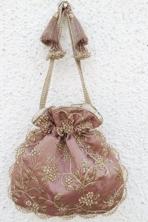 Purse Collection, Pearl Embroidery, Potli Bag, Bags Patterns, Potli Bags, Women Purse, Handcrafted Bags, Gold Embroidery, Crochet Free