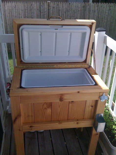 Deck Cooler, Small Patio Ideas On A Budget, Wood Cooler, Wooden Cooler, Diy Cooler, Patio Cooler, Outdoor Cooler, Reclaimed Wood Projects, Ice Chest