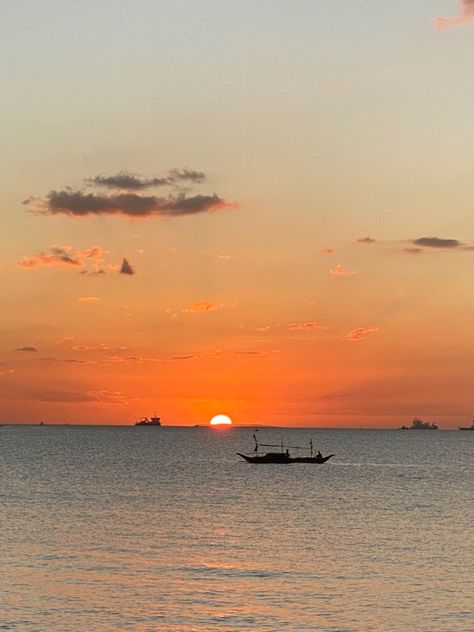 Manila Manila Bay Sunset, Manila Bay, Manila, Celestial Bodies, Quick Saves