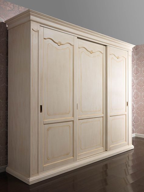 Classic Wardrobe Furniture, Wardrobe Design Bedroom Sliding, Sliding Wardrobe Design, Big Wardrobe, Closet Furniture, Sliding Door Wardrobe Designs, Shabby Furniture, Bedroom Closet Storage, British Colonial Decor