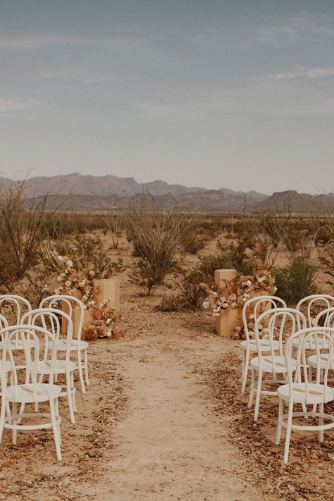 Desert Micro Wedding, Desert Wedding Reception, Desert Wedding Ceremony, 20 Person Wedding, Desert Wedding Decor, Soul Tie, Dessert Wedding, Willow House, Joshua Tree Wedding