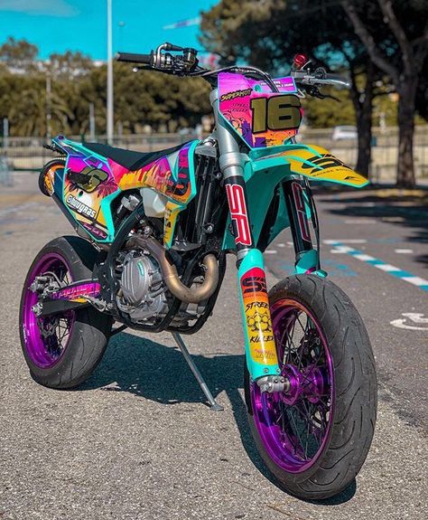 Cross Moto, Custom Dirt Bike, Ktm Dirt Bikes, Dirt Bike Gear, Motocross Love, Dirt Bike Racing, Cool Dirt Bikes, Image Moto, Мотоциклы Cafe Racers