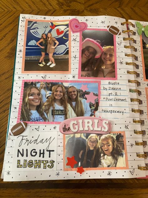 Friend Album Ideas, Diary Ideas For Best Friend, Senior Scrapbook Page Ideas, Senior Year Scrapbook Cover, Teen Scrapbook Ideas, Summer Scrapbook Cover, Fun Yearbook Pages Ideas, Senior Journal, High School Scrapbook Ideas