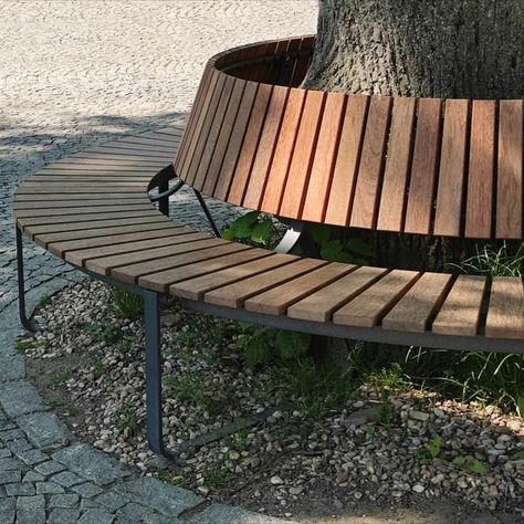 Get to know our round bench with backrest INOA :)! This one you can find on the main square of Chotěboř. | architecture, design, public spaces, park benches, gardening, travel Park Bench Ideas, Double Deck Bed Design, Park Bench Design, Round Bench, Bench With Backrest, Urban Furniture Design, Sitting Bench, Park Benches, Parks Furniture