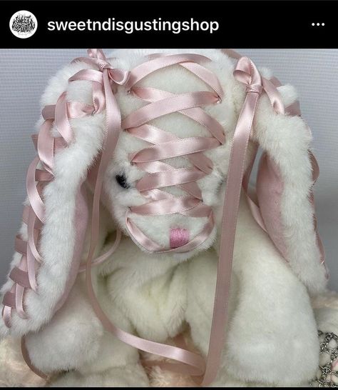 Creepy Stuffed Animals, Creepy Cute Aesthetic, Creepy Toys, Doll Plushies, Doll Aesthetic, Yami Kawaii, Clay Faces, Cute Stuffed Animals, Cute Toys