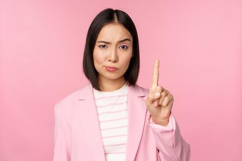 Concerned Face Expression, Concerned Face, Face Expressions, Stop Motion, Pink Background, Free Photos, Business Women, Motion, Stock Photos