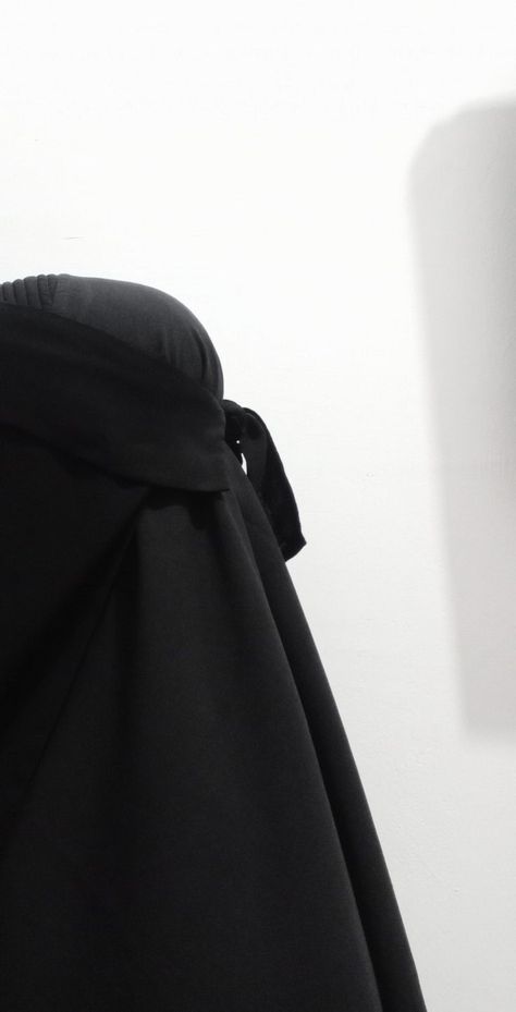 Black, Allah, Modesty Aesthetic, Aesthetic Pinterest, Ootd Fashion, Ootd