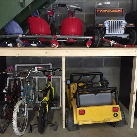 14 Best Lawn Mower Storage Ideas for Every Home Lawnmower Storage Ideas, Lawn Mower Storage Ideas, Mower Storage Ideas, Outdoor Lawn Mower Storage, Lawnmower Storage, Mower Storage, Mini Shed, Build Your Own Shelves, Small Garden Shed