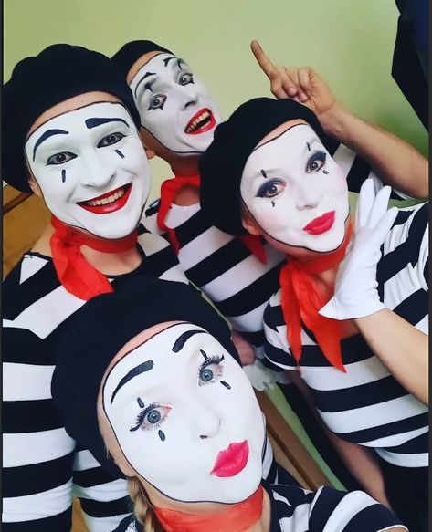 Mime Makeup Simple, Mime Makeup Pretty, Mime Face Paint, Clown Pics, Mime Makeup, Halloween Makeup Diy, Halloween Makeup Pretty, Kids Face Paint, Pantomime