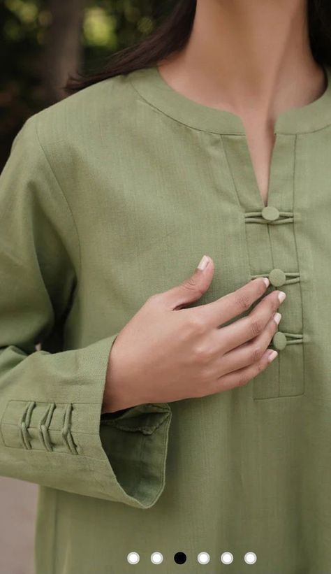 Simple Dress Casual, Kurti Sleeves, Kurti Sleeves Design, Simple Kurta Designs, Latest Dress Design, Neck Designs For Suits, Trendy Shirt Designs, Kurti Patterns, Kurta Neck Design