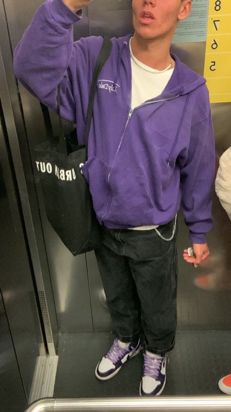 Purple Outfit Men Aesthetic, Streetwear Fashion Purple, Zip Up Hoodie Outfit Men Streetwear, Purple Aesthetic Outfit Men, Purple Fits Aesthetic Men, Purple Fits Streetwear, Black And Purple Streetwear Outfit Men, Space Aesthetic Outfit Men, Purple Jacket Outfit Men