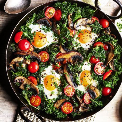 Mushroom Kale Recipes, Kale And Mushroom Recipes, Mushroom Brunch, Valencia Diet, Mushroom Eggs, Kale Mushroom, Mushroom Kale, Mushroom Breakfast, Portobello Mushroom Recipes