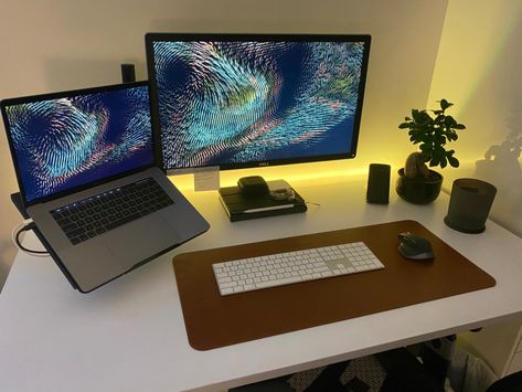 Pc Laptop Desk Setup, Laptop And Monitor Desk, Desk Organization Monitor And Laptop, Desk Ideas Laptop And Monitor, Desk Set Up Laptop And Monitor, Macbook And Monitor Setup, Home Office 2 Screens, 2 Screens Desk Setup, Home Office Dual Monitors Desk Setup Minimalist