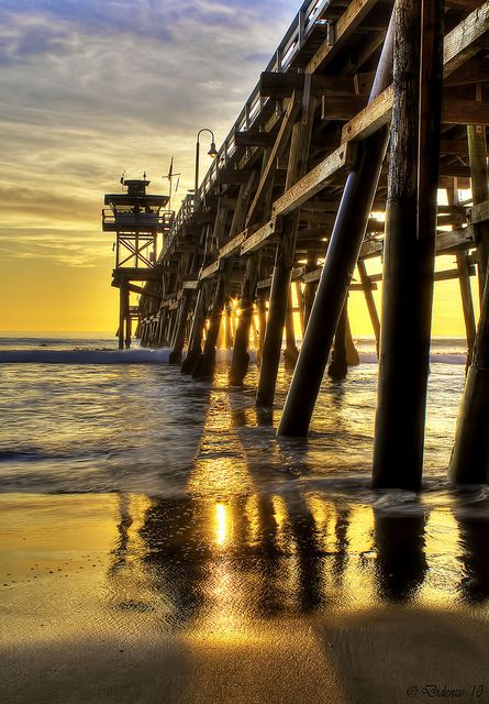 Chiaroscuro, Board Walk, I Love The Beach, Foto Inspiration, Sweet Life, Pics Art, Ocean Beach, Beach Life, Sunrise Sunset