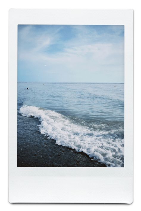 Blue Polaroid Aesthetic, Polaroid Aesthetic Pictures, Ocean Polaroid, Free Photo Collage Templates, Beach Polaroid, Blue Polaroid, Computer Photography, Phone Cover Stickers, Instax Photos