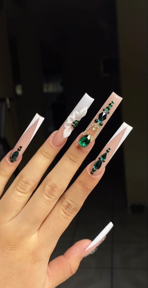 Sweet 16 Nails, Quince Nails, Quinceanera Nails, Emerald Nails, Green Acrylic Nails, Simple Acrylic, Red Acrylic Nails, Girly Acrylic Nails, Nails Design With Rhinestones