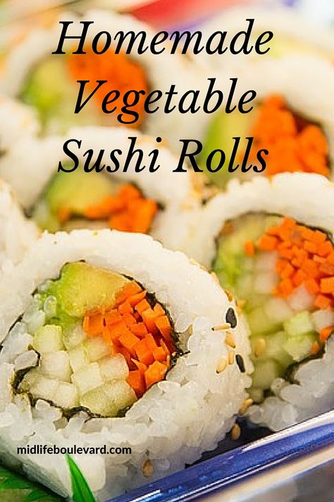 Vegetable Sushi Rolls, Sushi Recipes For Beginners, Cooked Sushi Rolls, Vegetarian Sushi Recipes, Vegetarian Sushi Rolls, Vegetable Sushi, Veggie Sushi Rolls, Vegetable Rolls, Homemade Sushi Rolls