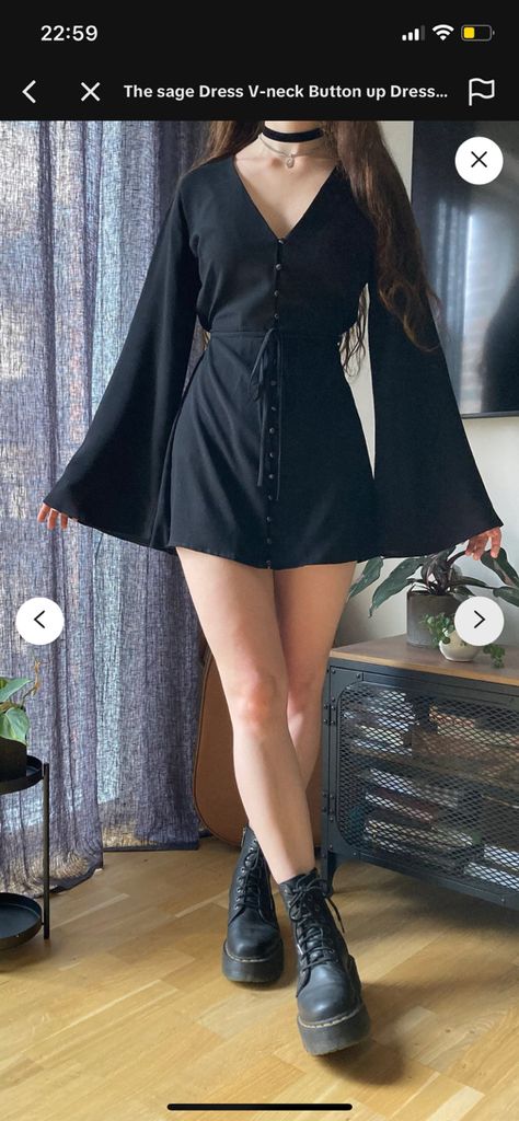 Cottage Goth Aesthetic Outfits, Goth Outfit Ideas Casual, Best Dress For Body Type, Grunge Formal, New Era Outfit, Feminine Goth, Outfits Goth, Casual Goth, Looks Black