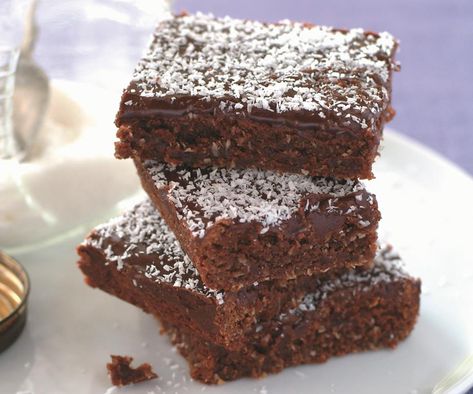 Morning Tea Recipes, Chocolate Coconut Slice, Beet Brownies, Chocolate Snack Cake, One Bowl Brownies, Brownies Recipes, Coconut Slice, Chocolate Slice, Delicious Brownies