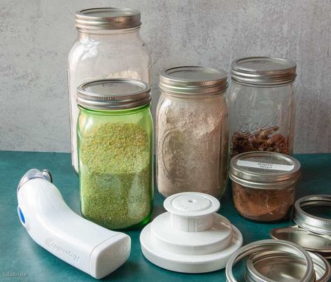 Vacuum Sealing Food, Recycled Jars, Vacuum Machine, Homemade Jelly, Countertop Appliances, Freezer Burn, Portable Vacuum, Salad In A Jar, Best Vacuum