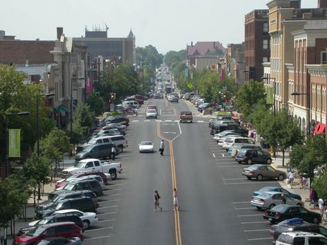 Massachusetts Street: Lawrence, Kansas Ku Jayhawks, Running Events, Lawrence Kansas, Lawrence Ks, Banks Building, Places In America, University Of Kansas, St Lawrence, Business District