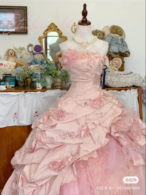 Vintage Sweet 16 Dresses, Debut Dress Ideas, Debut Filipino Dresses, Pink Sweet 16 Dresses Short, Debut Dresses Filipino, Princes Outfit, Sweet Sixteen Dress, Debut Gown, Vestido Charro