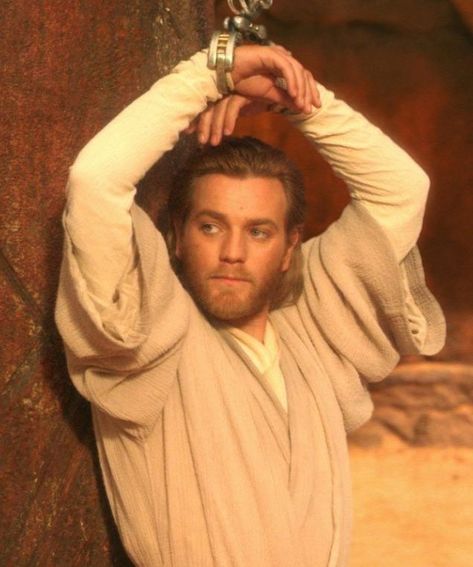 Ewan Mcgregor Obi Wan, Star Wars Attack Of The Clones, Alec Guinness, Star Wars Obi Wan, Attack Of The Clones, Jedi Master, Ewan Mcgregor, Star Wars Fandom, Star Wars Humor