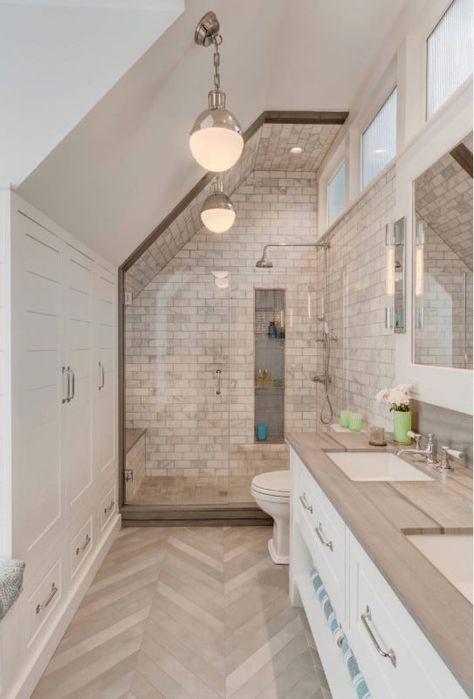 Sloped Ceiling Bathroom, Herringbone Shower, Attic Bathroom Ideas, Farmhouse Bathroom Design, Loft Bathroom, Large Bathroom, Bathroom Farmhouse Style, Attic Bathroom, Small Bathroom Ideas On A Budget