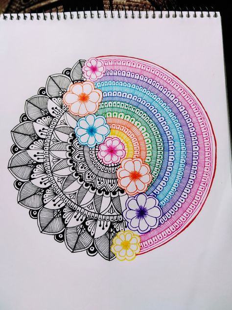 Mandala Art Colorful Patterns, Colourful Mandala, Colorful Mandala, Easy Colorful Mandala Art, Coloured Mandala Drawing, Mandala Art Colorful, Mandala Rainbow, Rainbow Mandala Art, Bird Mandala