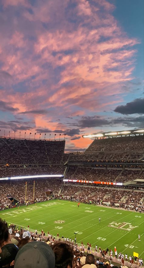 American College Football Aesthetic, American Football Field Aesthetic, Texas Aggies Wallpaper, America Football Aesthetic, College Memories Aesthetic, Football Game Asethic, Football Astethics, Texas A&m Football, Nfl Football Aesthetic