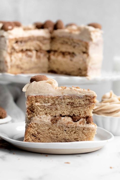 A slice of Snickerdoodle Cake stands victorious. Snickerdoodle Crazy Cake, Snickerdoodle Cake Recipe, Vegan Snickerdoodle Cookies, Snickerdoodle Cupcakes, Snickerdoodle Cake, Cookies Best, Gluten Free Snickerdoodles, Cookie Dough Cake, Birthday Dessert