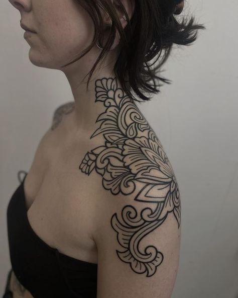 Ornamental Tattoo Neck, Ornamental Tattoo Design Shoulder, Leaves Neck Tattoo, Women’s Neck And Shoulder Tattoo, Ornamental Neck Tattoos Women, Chest Peices Tattoos Women, Shoulder Cap Tattoo Traditional, Trad Shoulder Tattoos For Women, Ornamental Shoulder Cap Tattoo