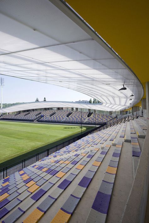 Small Stadium, Wood Block Flooring, Sports Facility Architecture, Stadium Architecture, Swimming Pool Architecture, Stadium Design, Soccer Stadium, Sports Stadium, Sport Hall