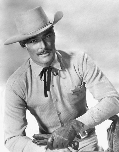 John Russell Actor, Old Western Actors, John Russell, Western Hero, Cowboy Vintage, Classic Film Stars, Tv Westerns, Classic Television, Abc Tv