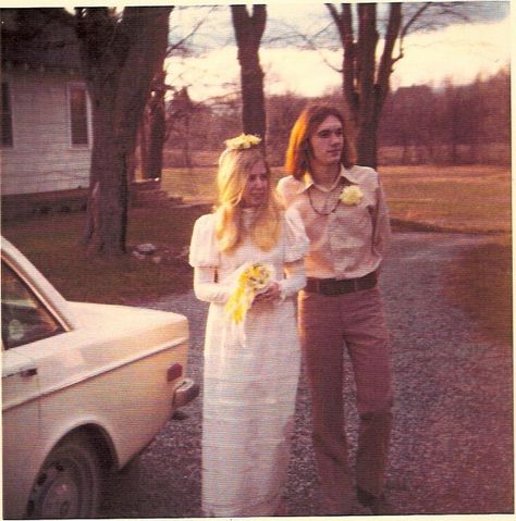 70s bride and groom Love In London, 70s Wedding, 1970s Wedding, Boho Wedding Dresses, Vintage Wedding Photos, Retro Wedding, Vintage Bride, Mellow Yellow, Here Comes The Bride