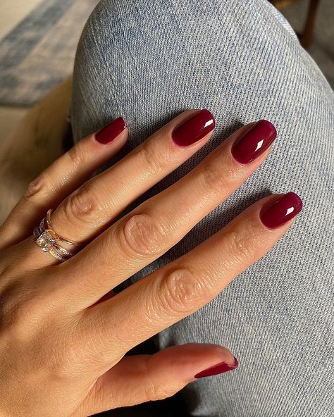 Square Oval Nails, Deep Red Nails, Pretty Nail Colors, Simple Gel Nails, Casual Nails, Rose Nails, Round Nails, Neutral Nails, Minimalist Nails