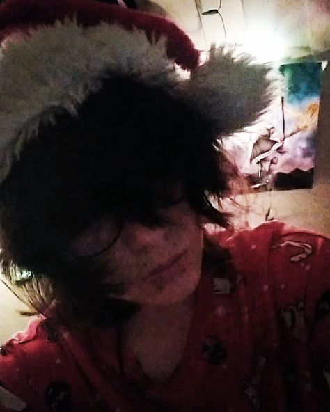 emo scene fashion alt goth punk cosplay creepypasta rawr xd emo boy scene fashion alt Emo Christmas Outfits, Emo Christmas Pfp, Emo Christmas Aesthetic, Emo Christmas, Emo Scene Aesthetic, Scene Pfp, Emo Couples, Sam Trick R Treat, Transition Goals