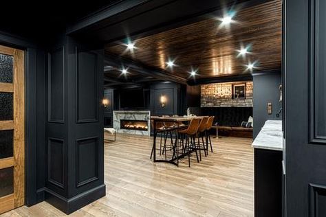 Basement Pub Ideas Wall, Dark Modern Basement Ideas, Cabin Style Basement Ideas, Modern Farmhouse Finished Basement, Game Room Bar Ideas Basement Designs, Small Space Basement Ideas, Basement Dark Aesthetic, Basement Modern Design, Cozy Basement Bar