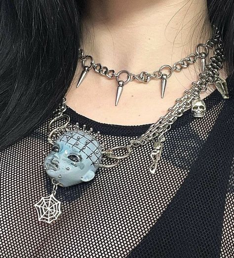 Creepy Jewelry Diy, Creepy Jewelry, Alien Art, Angel And Devil, Velvet Lace, Wasp, Body Mods, Kawaii Clothes, Jewelry Inspo