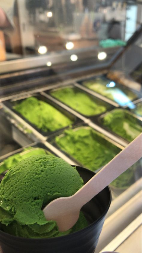 The gelato shop “Cha Cha” offer different types of Matcha that vary in intensity levels! #gelato#Japan#Kamakura#Matcha#Japanese#icecream#travel#visit#matcha#Asia Matcha Gelato, Matcha Mint, Kamakura Japan, Matcha Cafe, Matcha Dessert, Matcha Ice Cream, Gelato Shop, Food Captions, Matcha Drink