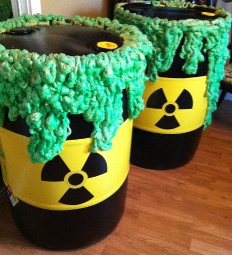 Static: Toxic Waste Fog Machine - - LED Question. Fallout Birthday, Science Lab Decorations, Mad Scientist Halloween, Mad Scientist Party, Alien Party, Birthday Party Props, Alien Halloween, Halloween Infantil, Toxic Waste