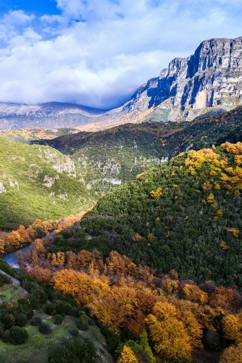 Vikos Gorge, Greece Mountains, Epirus Greece, Greece Landscape, Greek Mountains, Greece Pictures, Greek Pantheon, Greek Beauty, Wonderful Nature