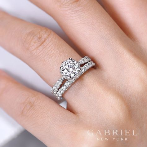 Who Loves the simplicity of this classic wedding set by Gabriel NY?! ❤️ Engagement Ring ER13853 & Wedding Band WB13853 Engagement Rings Big Fingers, Double Rings Engagement, His And Her Engagement Rings, Double Band Engagement Ring, Trendy Engagement Rings, Big Wedding Rings, Ring Day, Dream Rings, Apps Icon