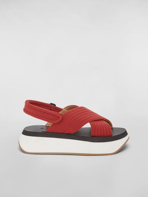 Red Wedge Sandals, Marni Sandals, Sandal Tali, Sandals 2023, Red Wedges, Sporty Sandal, Embroidered Handbag, Woven Shoes, Lady Shoes