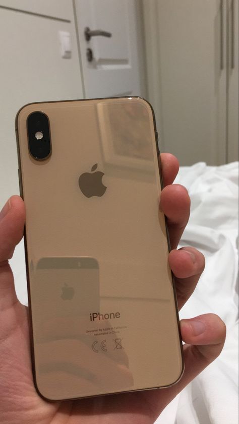 Hp Iphone Xr, Iphone Xs Max Aesthetic, Iphone Xs Aesthetic, Iphone Xs Max Gold, Game Offline, Iphone Charger Cord, Apple Iphone Accessories, Iphone Giveaway, Bacolod