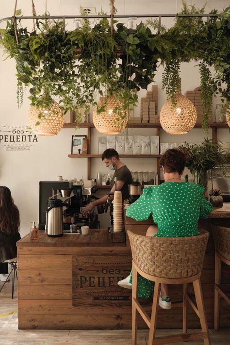 Brunch Cafe Interior, Bohemian Cafe, Cafe Design Inspiration, Brazil Coffee, Café Aesthetic, Cafeteria Design, Cafe Inspiration, Cosy Cafe, Coffee Trailer